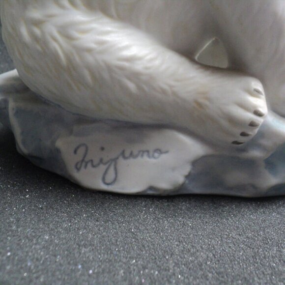 Polar Bear and Cubs Figurine Endangered Species Homco Masterpiece Porcelain 1993 - Picture 5 of 6